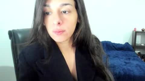 Snapshot of camila_berk chatting on June 23, 7:23 pm Cami online show from June 23, 7:23 pm