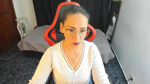 Snapshot of camila_bj chatting on May 4, 3:13 am camila_bj online show from May 4, 3:13 am
