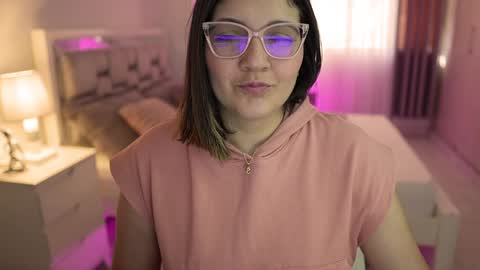 Camila buitrago online show from December 9, 2:39 pm