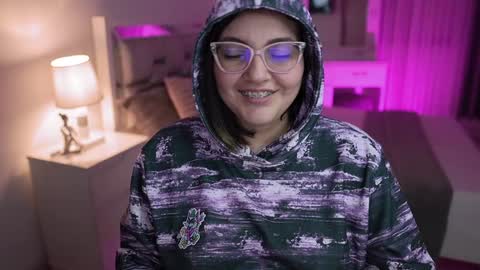 Camila buitrago online show from December 13, 2:43 am