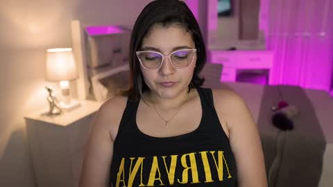 Camila buitrago online show from December 22, 10:15 pm