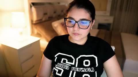 Camila buitrago online show from October 19, 11:49 pm