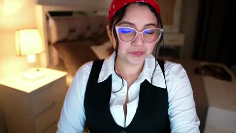Camila buitrago online show from February 11, 11:21 pm
