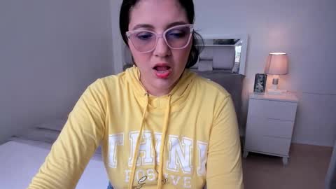Camila buitrago online show from March 22, 9:18 pm