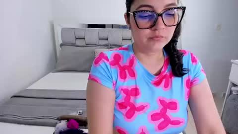 Snapshot of camila_buitrago chatting on July 25, 1:15 am Camila buitrago online show from July 25, 1:15 am