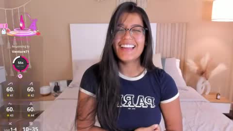 camila_bustamante_ online show from May 2, 4:56 pm