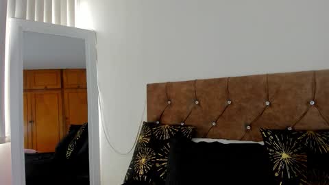 camila_collins7 online show from November 4, 1:10 pm