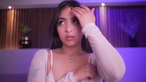 Camila online show from November 21, 4:22 am