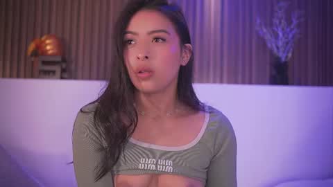 Snapshot of camila_dupont chatting on June 12, 3:38 am Camila online show from June 12, 3:38 am