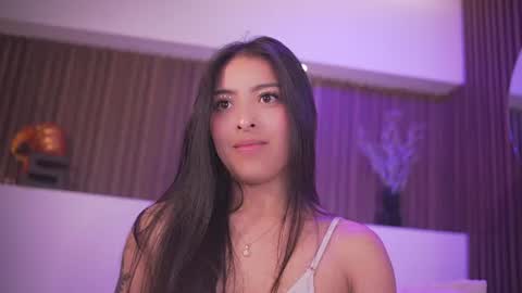 Snapshot of camila_dupont chatting on June 25, 5:12 am Camila online show from June 25, 5:12 am