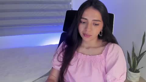 Snapshot of camila_ec2 chatting on July 1, 9:14 pm C A M I online show from July 1, 9:14 pm