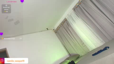 Snapshot of camila_hott1 chatting on December 11, 2:09 am Cami vazques online show from December 11, 2:09 am