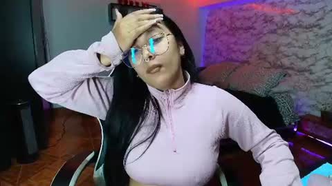 Snapshot of camila_iroose chatting on August 5, 1:08 am Camila Roose online show from August 5, 1:08 am