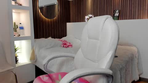 camila_martinez9 online show from December 19, 12:56 pm