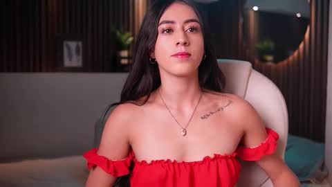 camila_martinez9 online show from September 15, 11:32 am