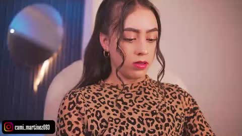 Snapshot of camila_martinez9 chatting on June 10, 11:31 am camila_martinez9 online show from June 10, 11:31 am
