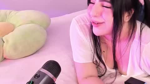 Camila online show from March 13, 1:23 am