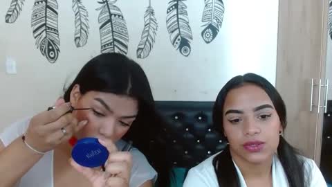 Snapshot of camila_meza chatting on January 25, 1:41 pm camila_meza online show from January 25, 1:41 pm