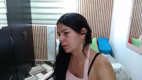 Snapshot of camila_vargas_ chatting on May 5, 4:48 pm Camila Vargas online show from May 5, 4:48 pm