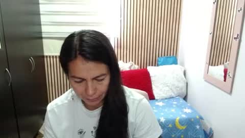 Snapshot of camila_vargas_ chatting on June 9, 7:03 pm Camila Vargas online show from June 9, 7:03 pm