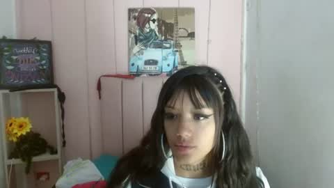 Snapshot of camila_williiamsres chatting on June 22, 12:45 am camila_williiamsres online show from June 22, 12:45 am