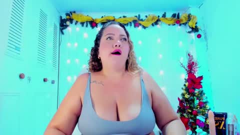 Snapshot of camilaa_foxxx chatting on December 30, 9:19 pm camilaa foxxx online show from December 30, 9:19 pm