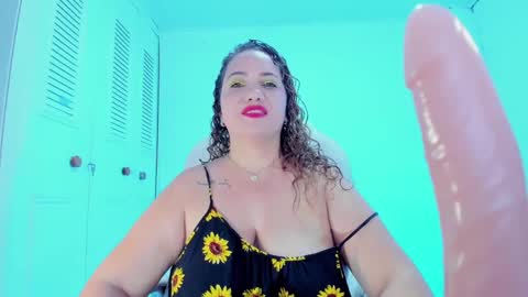 Snapshot of camilaa_foxxx chatting on January 25, 6:35 pm camilaa foxxx online show from January 25, 6:35 pm