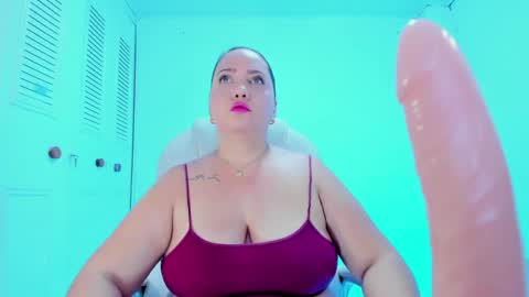 Snapshot of camilaa_foxxx chatting on January 28, 8:47 pm camilaa foxxx online show from January 28, 8:47 pm
