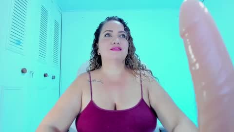Snapshot of camilaa_foxxx chatting on February 3, 9:18 pm camilaa foxxx online show from February 3, 9:18 pm