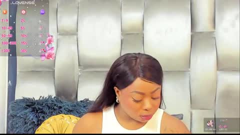 Snapshot of camilabenitezz chatting on June 22, 10:56 am camila benitez online show from June 22, 10:56 am