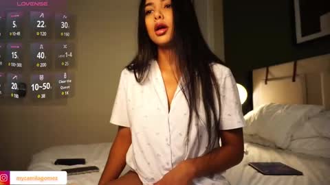 Snapshot of camilagomezz chatting on January 23, 2:33 am Camila online show from January 23, 2:33 am