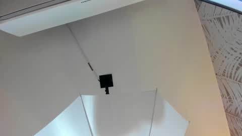 Snapshot of camilahunter__ chatting on February 18, 3:24 am Camila online show from February 18, 3:24 am