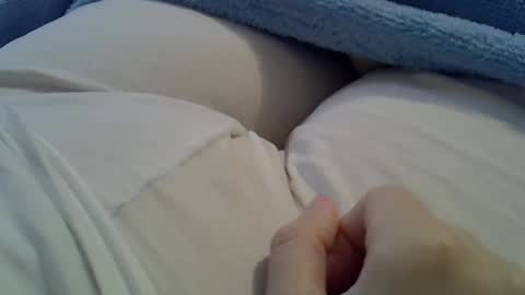 Snapshot of camilaperes69 chatting on May 5, 6:27 pm flash 50 tokens BIG CLIT tits pussy. masturbation big clit 150 tokens fingers inside pussy 1000 tk pump big clit 300 tk online show from May 5, 6:27 pm