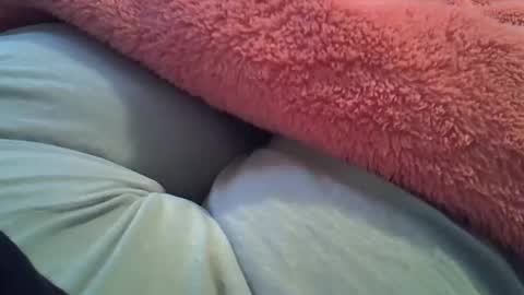 Snapshot of camilaperes69 chatting on May 19, 5:08 pm flash 50 tokens BIG CLIT tits pussy. masturbation big clit 150 tokens fingers inside pussy 1000 tk pump big clit 300 tk online show from May 19, 5:08 pm