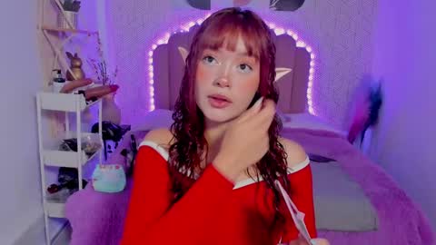 Camila  online show from February 19, 11:49 am