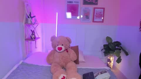 Camila  online show from November 19, 11:43 am