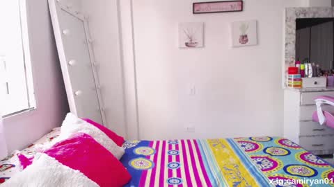 X IGcamiryan01 online show from January 9, 5:43 pm