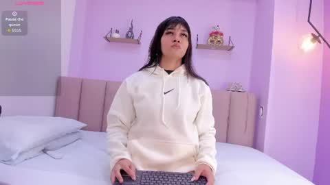 Snapshot of camilascoth chatting on July 12, 12:18 pm camila online show from July 12, 12:18 pm