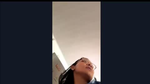 Snapshot of camilavagina24 chatting on June 19, 1:37 pm Camila online show from June 19, 1:37 pm