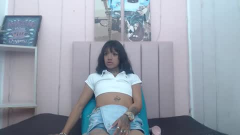 Snapshot of camilawilliams707rs chatting on February 23, 10:07 pm camilawilliams707rs online show from February 23, 10:07 pm