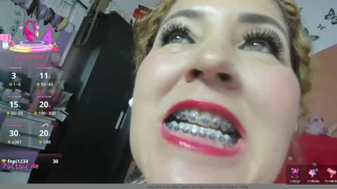Snapshot of camile_milf chatting on May 29, 4:38 pm Lauren camile online show from May 29, 4:38 pm