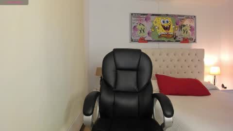 Snapshot of camileangel chatting on March 4, 4:49 am online show from March 4, 4:49 am