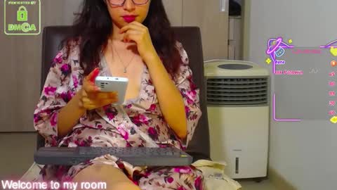 Camilita Echeverri online show from September 12, 10:26 am