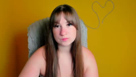 Snapshot of camilla_body chatting on June 16, 5:10 am Camilla online show from June 16, 5:10 am