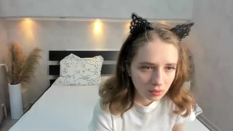Camilla online show from October 17, 1:09 am