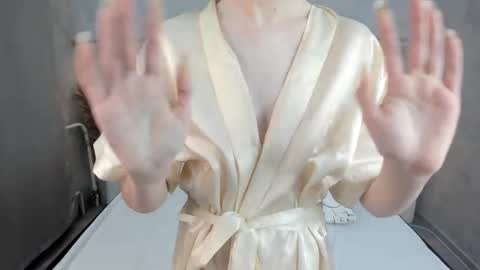 Camilla online show from November 1, 1:07 am