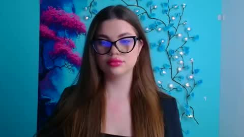 Snapshot of camilla_xo_ chatting on November 29, 7:11 am Camilla online show from November 29, 7:11 am