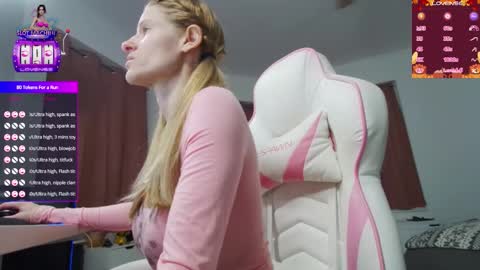 Snapshot of camillacassidy chatting on November 21, 6:56 am CamillaCassidy online show from November 21, 6:56 am