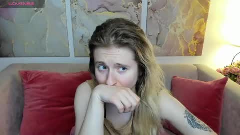 camilladreamer online show from April 27, 6:39 pm