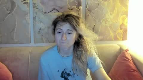 Snapshot of camilladreamer chatting on May 9, 10:48 pm camilladreamer online show from May 9, 10:48 pm